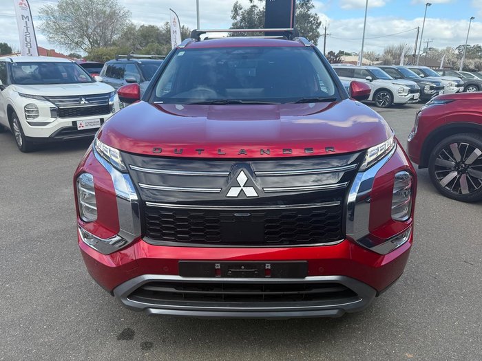 2025 Mitsubishi Outlander LS