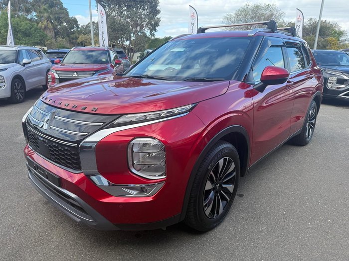 2025 Mitsubishi Outlander LS