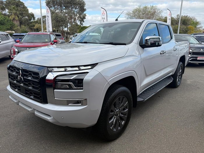 2025 Mitsubishi Triton GLS