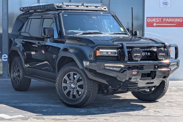 2025 Toyota Landcruiser Prado