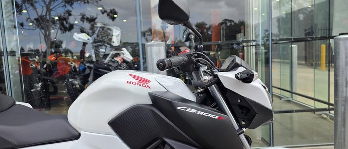 2015 Honda CB300F ABS (CB300FA) CB300 White