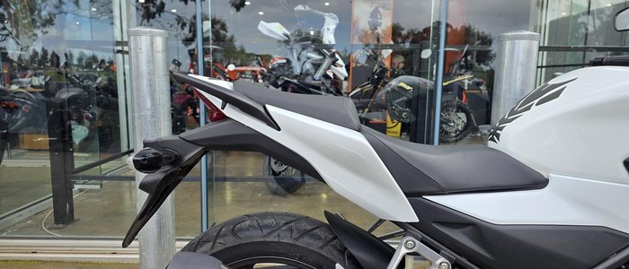 2015 Honda CB300F ABS (CB300FA) CB300 White