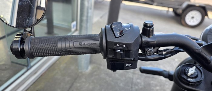 2022 Husqvarna SVARTPILEN 401 Svartpilen 401 Black