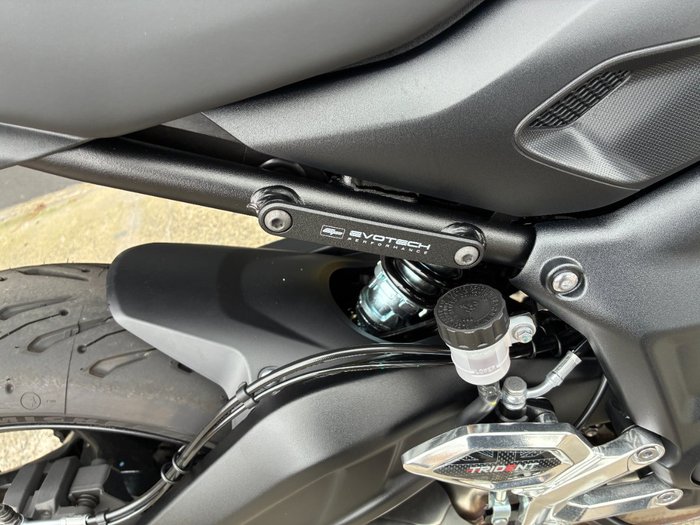 2025 Triumph TRIDENT 660 BLACK