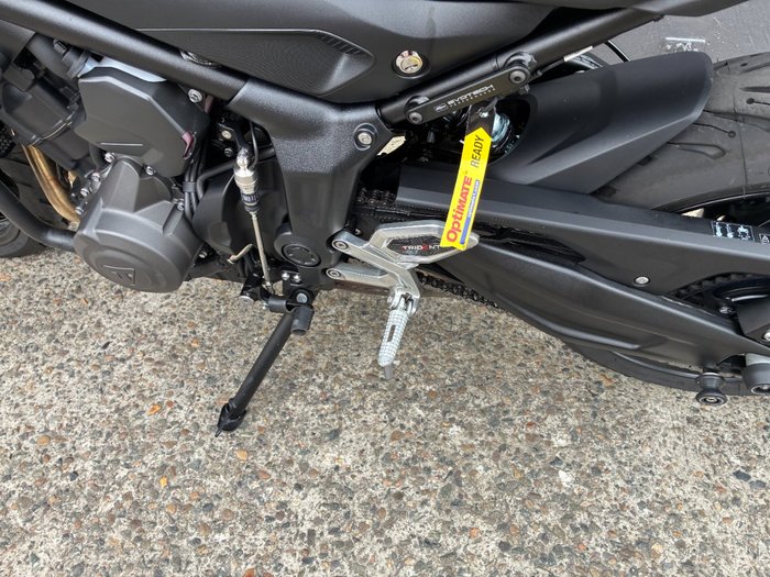 2025 Triumph TRIDENT 660 BLACK