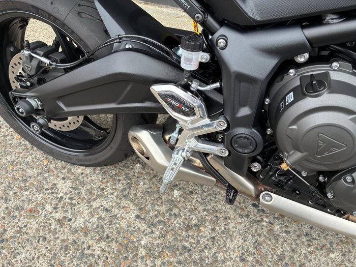 2025 Triumph TRIDENT 660 BLACK