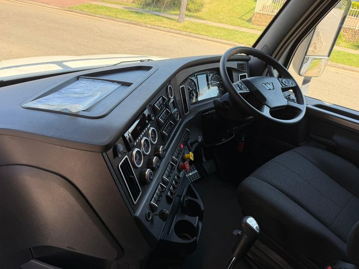 2023 Western Star 48X
