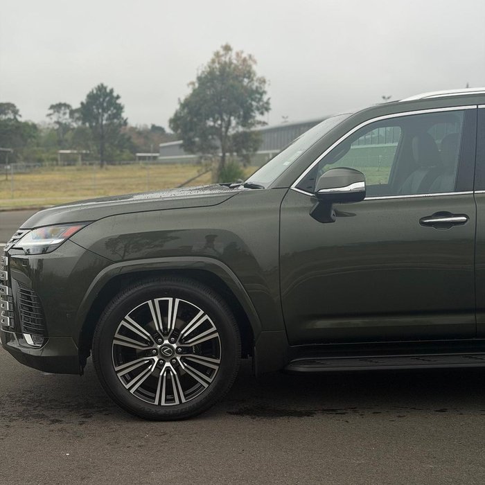2026 Lexus LX 700h Sports Luxury