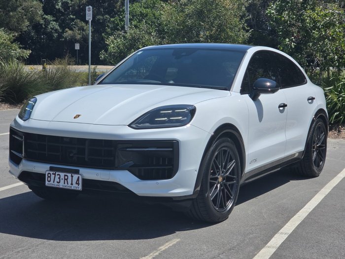 2024 Porsche Cayenne GTS