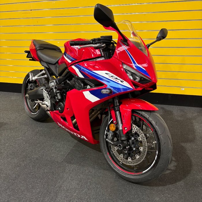 2025 Honda CBR650RAC Red