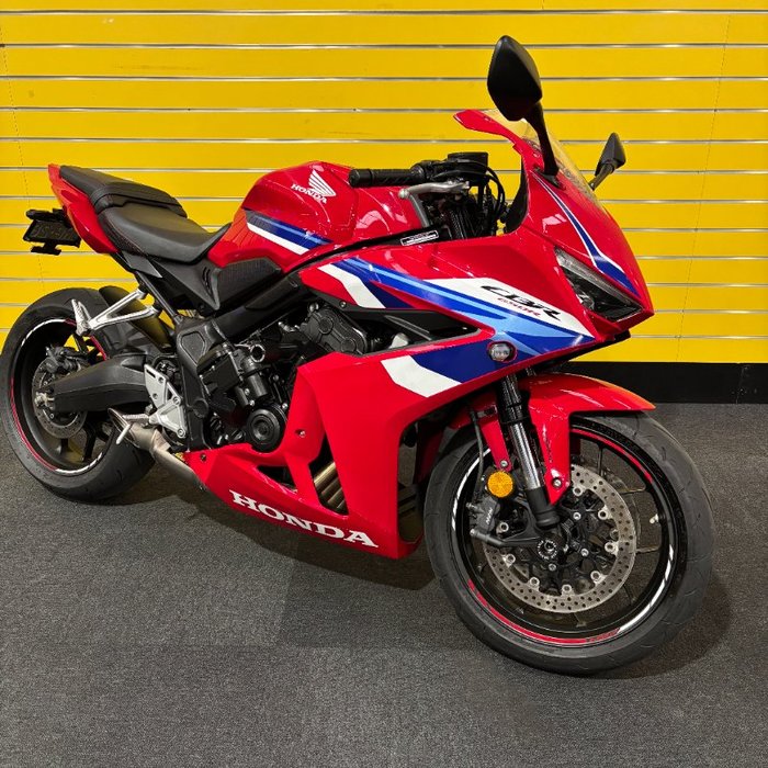 2025 Honda CBR650RAC Red
