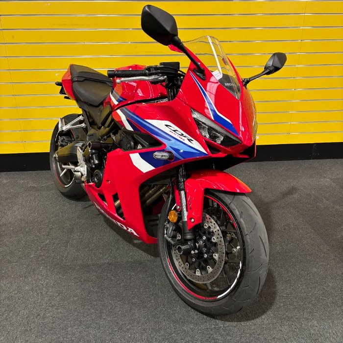 2025 Honda CBR650RAC Red