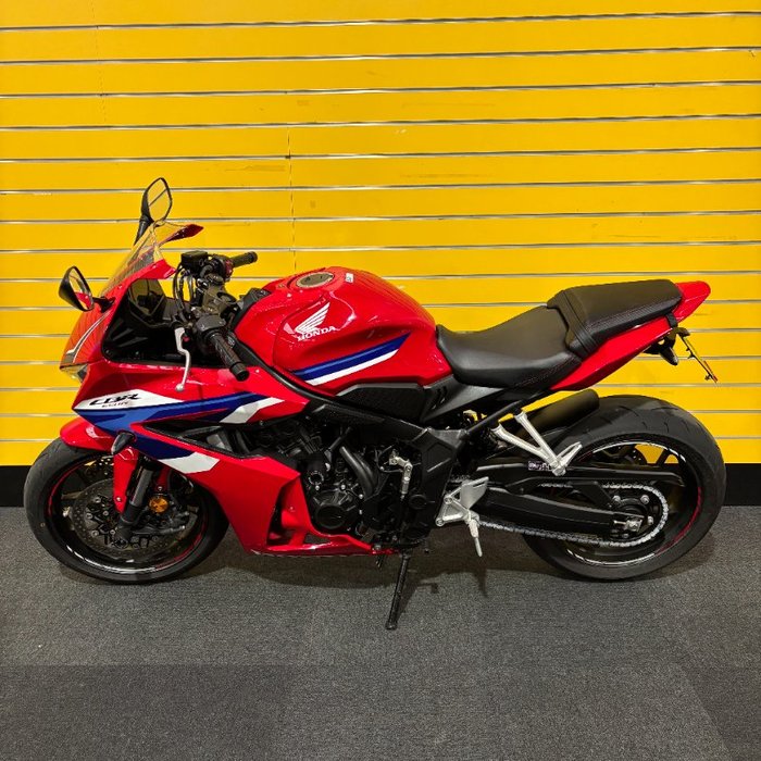 2025 Honda CBR650RAC Red