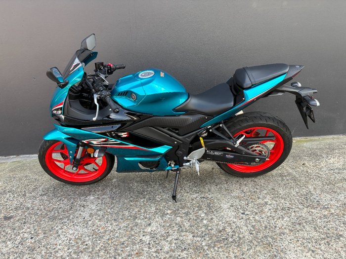 2020 Yamaha YZF-R3 BLUE