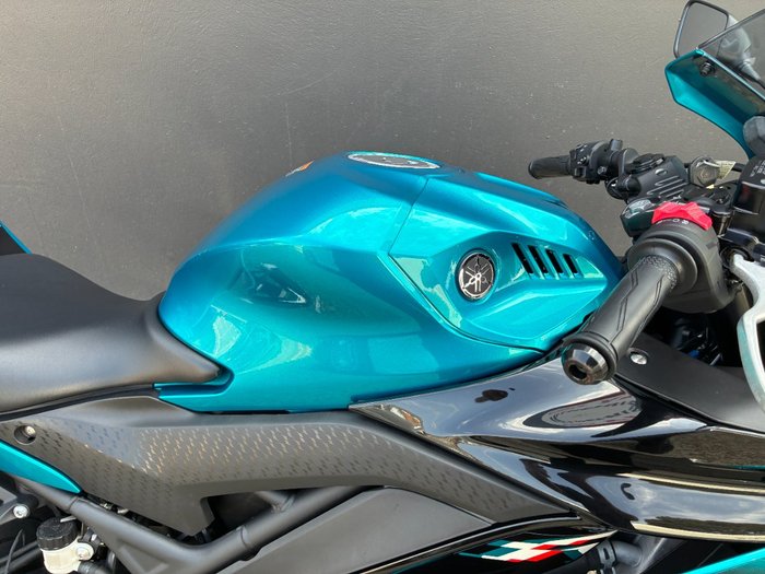 2020 Yamaha YZF-R3 BLUE