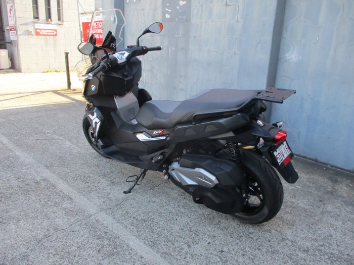 2021 BMW Motorrad C 400 X BLACK