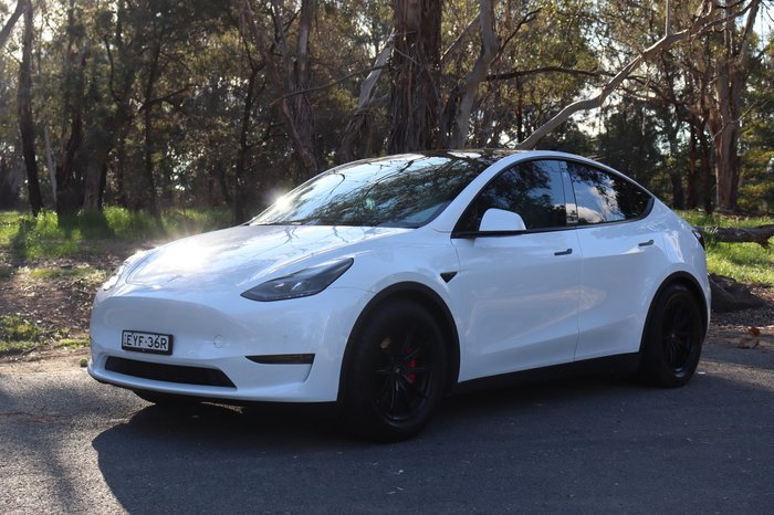 2023 Tesla Model Y Performance
