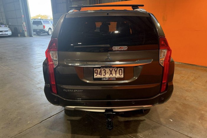 2016 Mitsubishi Pajero