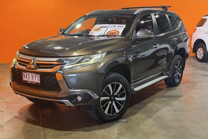 2016 Mitsubishi Pajero