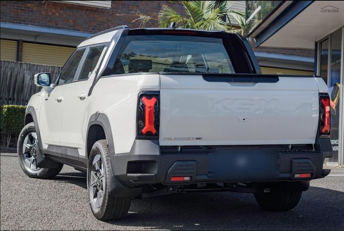 2026 KGM Musso EV AWD
