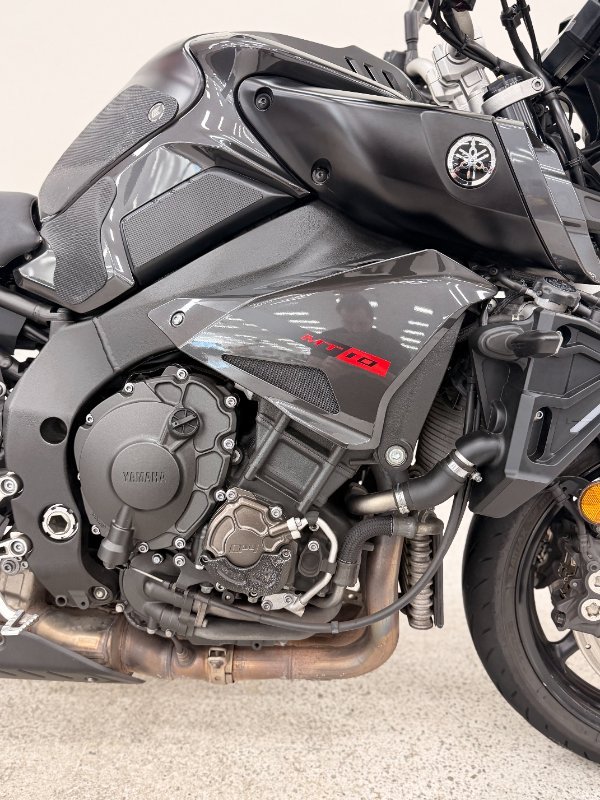 2017 YAMAHA MT-10 Black