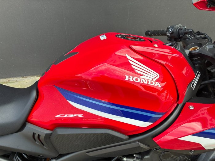 2025 Honda CBR650RAC R