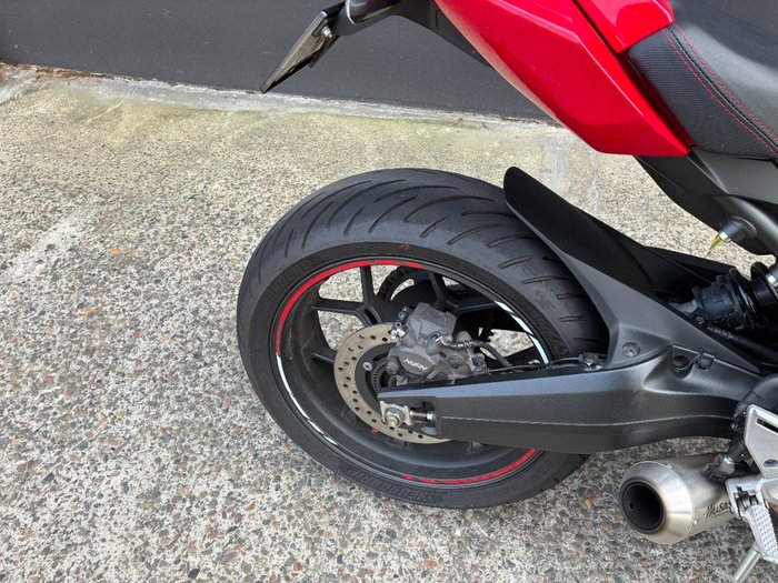 2025 Honda CBR650RAC R