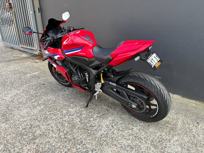 2025 Honda CBR650RAC R