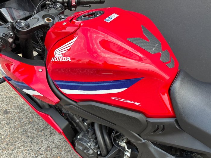 2025 Honda CBR650RAC R