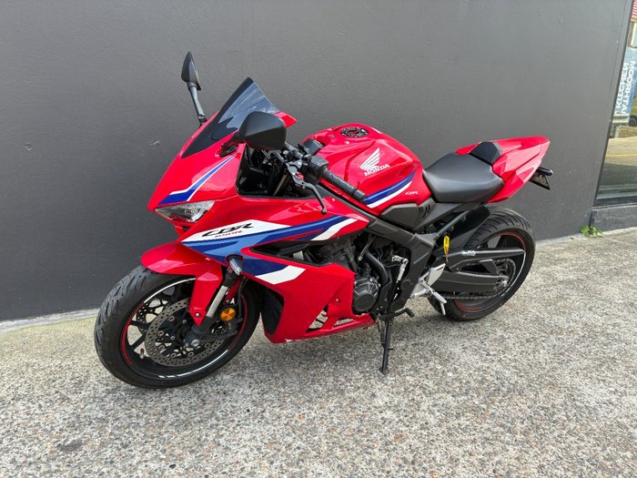 2025 Honda CBR650RAC R