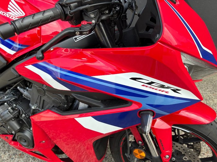 2025 Honda CBR650RAC R