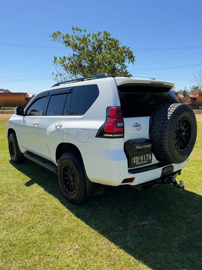 2023 Toyota Landcruiser Prado