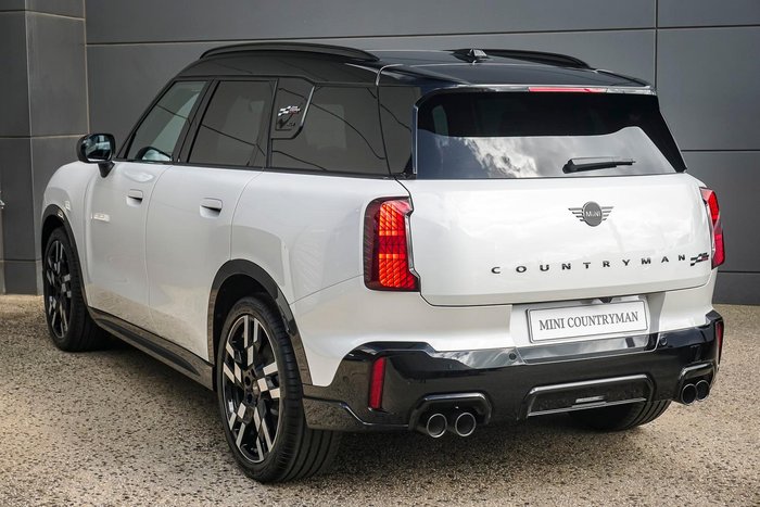 2026 MINI Countryman JCW Favoured