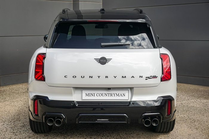 2026 MINI Countryman JCW Favoured