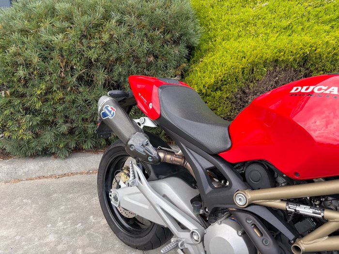 2013 DUCATI MONSTER 696 20th ANN Red