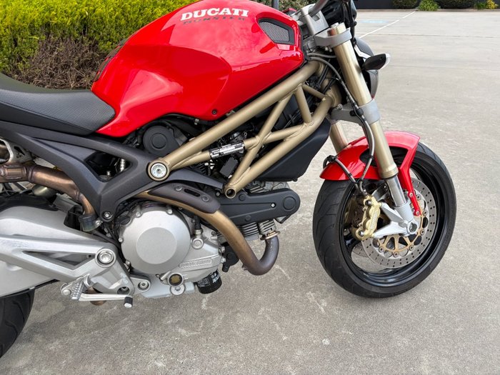 2013 DUCATI MONSTER 696 20th ANN Red