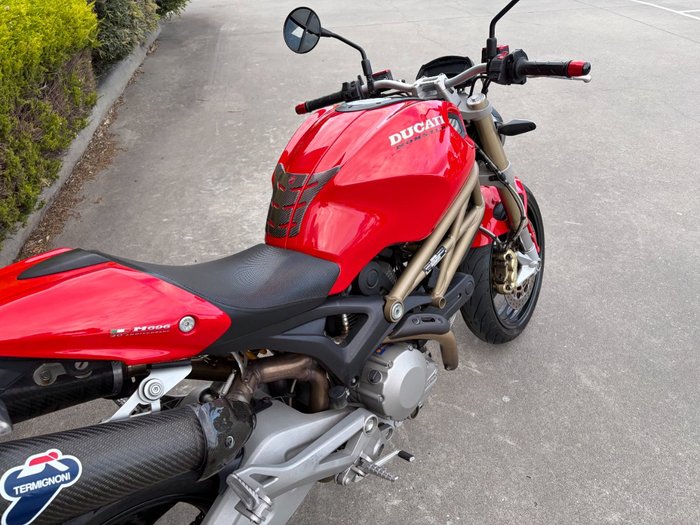 2013 DUCATI MONSTER 696 20th ANN Red