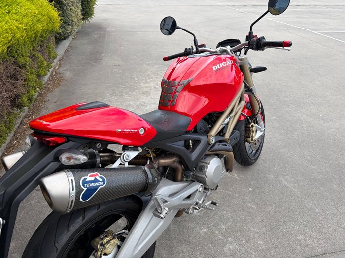 2013 DUCATI MONSTER 696 20th ANN Red