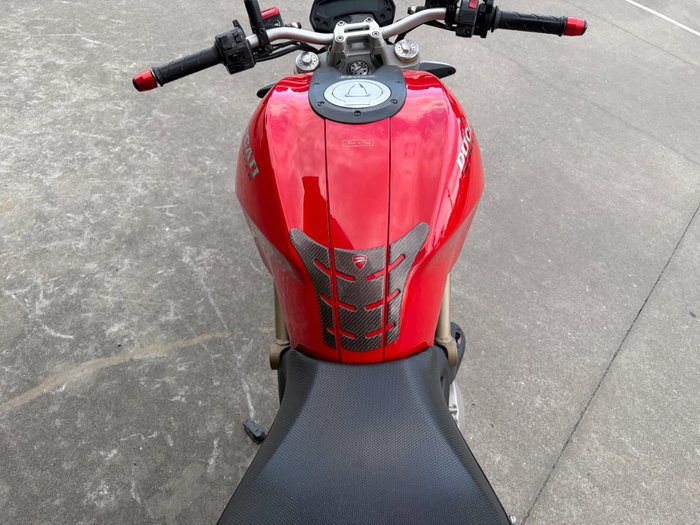 2013 DUCATI MONSTER 696 20th ANN Red