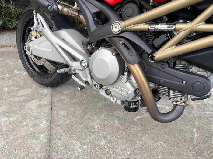 2013 DUCATI MONSTER 696 20th ANN Red