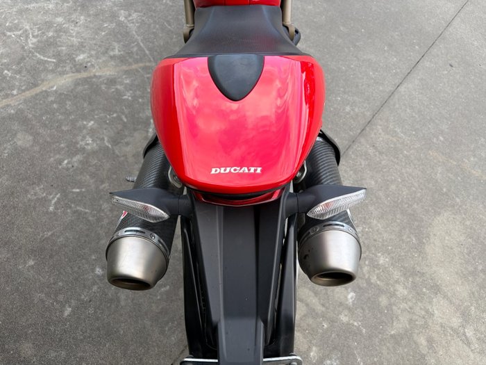 2013 DUCATI MONSTER 696 20th ANN Red