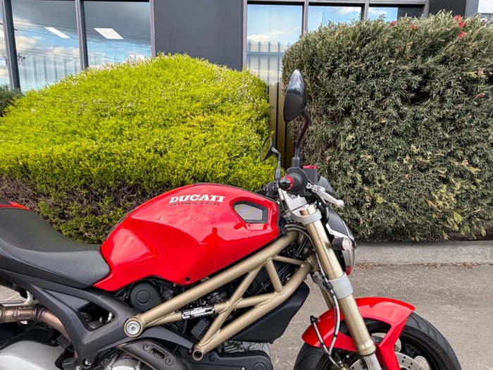 2013 DUCATI MONSTER 696 20th ANN Red