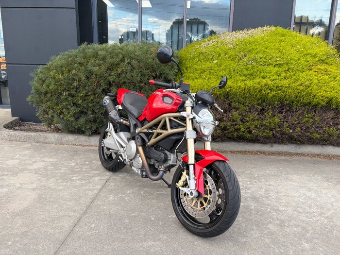 2013 DUCATI MONSTER 696 20th ANN Red