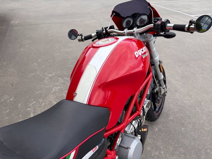 2006 DUCATI MONSTER S2R Red