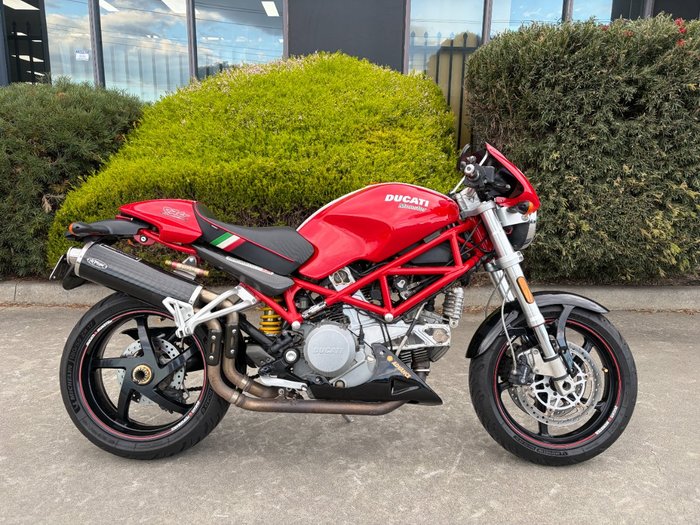 2006 DUCATI MONSTER S2R Red