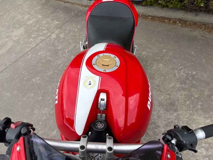 2006 DUCATI MONSTER S2R Red