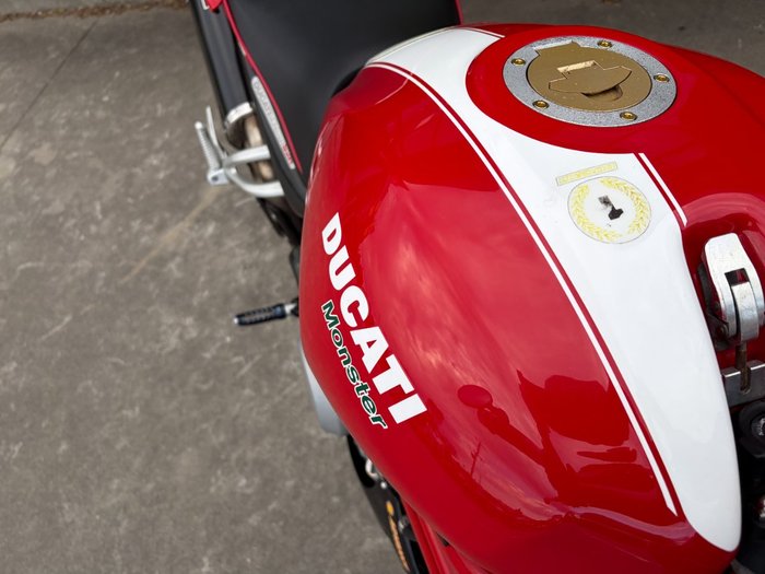 2006 DUCATI MONSTER S2R Red