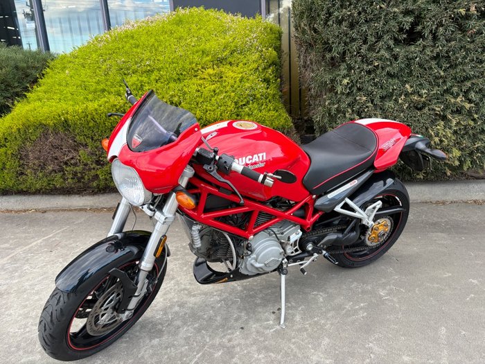 2006 DUCATI MONSTER S2R Red