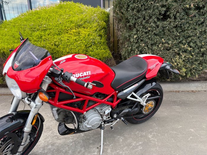 2006 DUCATI MONSTER S2R Red