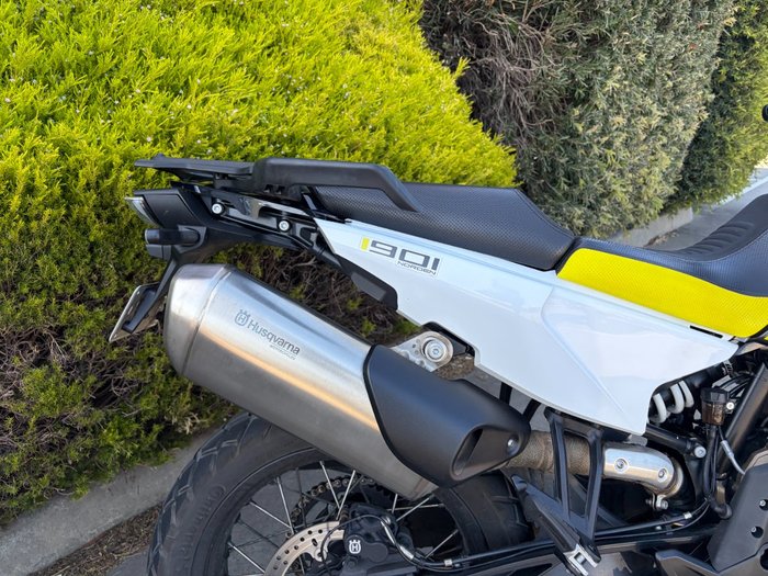 2022 Husqvarna NORDEN 901
